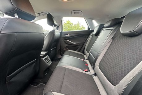 Vauxhall Grandland X 1.2 Turbo GPF Sport Nav SUV 5dr Petrol Manual Euro 6 (s/s) (130 ps) 16
