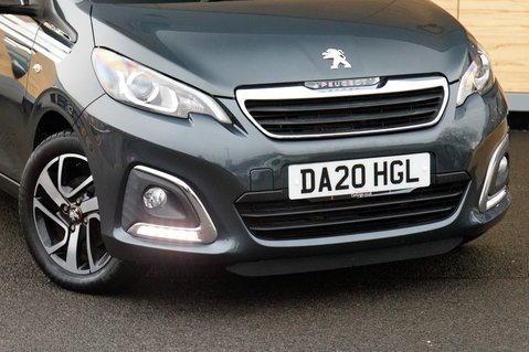 Peugeot 108 COLLECTION 10