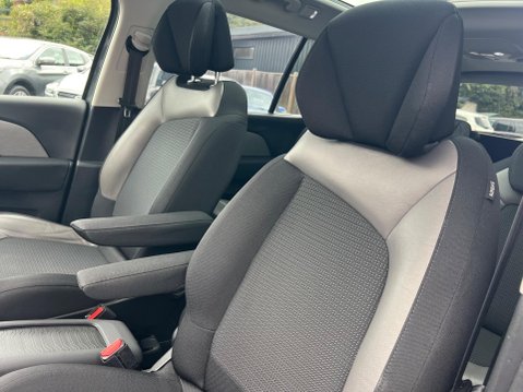 Citroen Grand C4 Picasso 1.6 e-HDi Exclusive+ ETG6 Euro 5 (s/s) 5dr 28