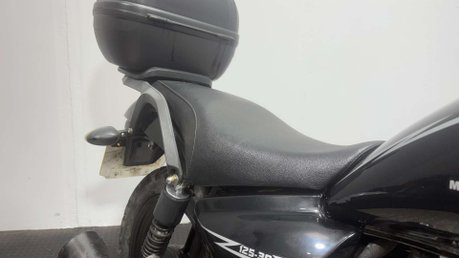 Zontes ZT 125 2014 7K RUNNING PROJECT BIKE SPARES OR REPAIR 125CC 23