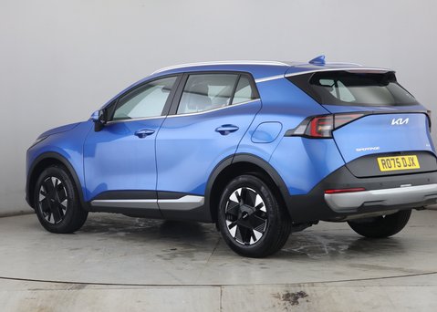Kia Sportage 1.6 T-GDi HEV Pure 2