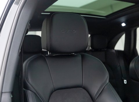 Porsche Macan GTS 11