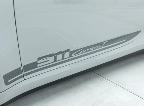 Porsche 911 Carrera T (992) 33