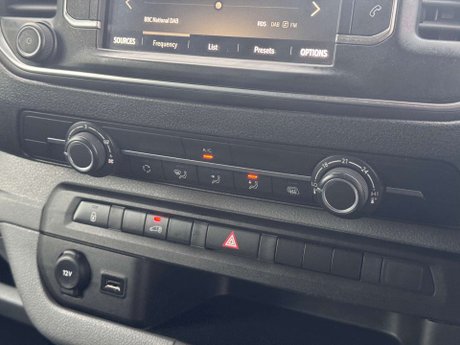 Vauxhall Vivaro 1.5 Vivaro 2700 Sportive S/S 19
