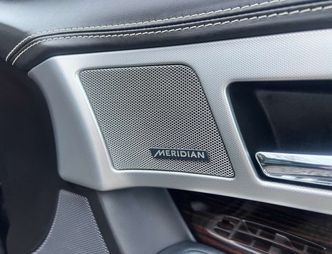 Jaguar XF 2.2d Portfolio Saloon 4dr Diesel Auto Euro 5 (s/s) (200 ps) 32