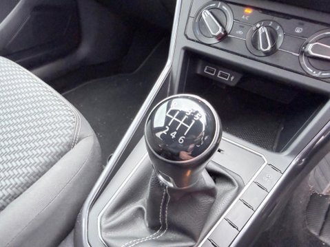 Volkswagen Polo 1.0 TSI R-Line Euro 6 (s/s) 5dr 35