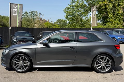 Audi S3 QUATTRO 3 DOOR - APPLE CAR PLAY - VIRTUAL COCKPIT -2 OWNERS -FULL SERVICE H 10