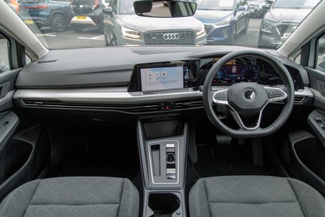 Volkswagen Golf LIFE ETSI DSG