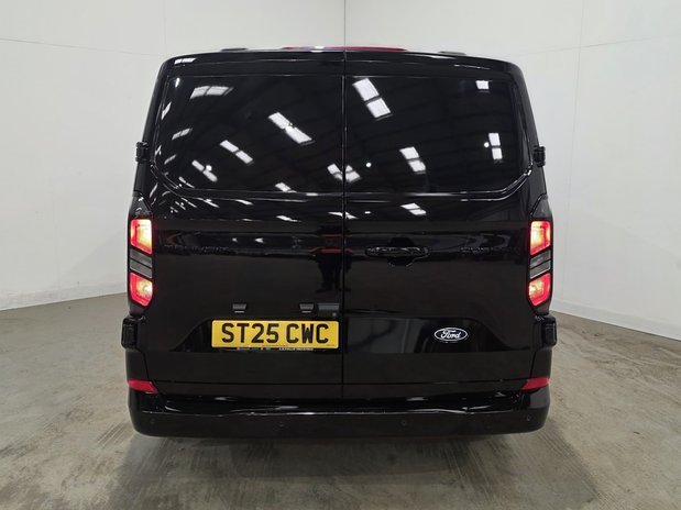 Ford Transit Custom Transit Custom 2.0 EcoBlue 136ps H1 Van Limited Auto 8