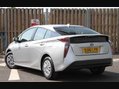 Toyota Prius VVT-I ACTIVE 2