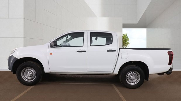 Isuzu D-Max Utility | 1.9 LT | Double Cab | Tow Bar | Air Con | EURO 6 | NO VAT 7