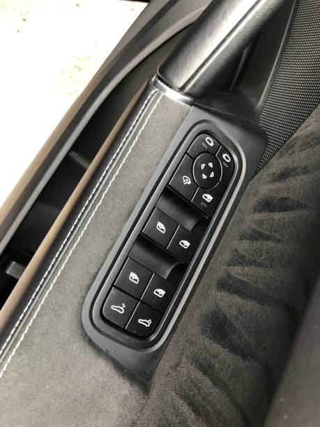 Porsche Cayenne 4.0 V8 GTS TIPTRONIC 1 owner with 45000m and £25000 of factory options 31