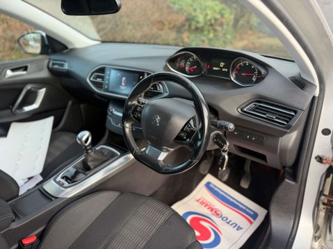 Peugeot 308 1.6 308 Allure HDi Blue S/S 5dr 12