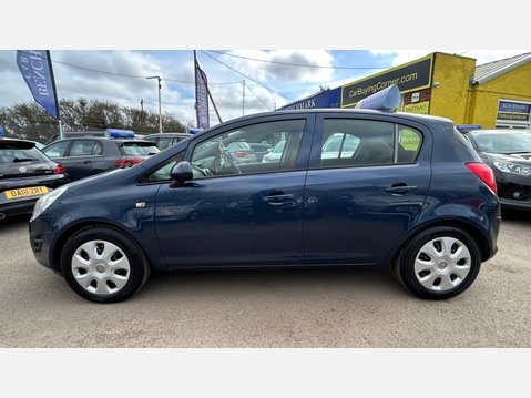 Vauxhall Corsa 1.2i ecoFLEX 16V Exclusiv Euro 5 (s/s) 5dr 9