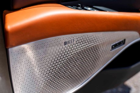 Lotus Emira V6 FIRST EDITION. FULL LSH. 6-SPEED MANUAL. BLACK PACKAGE. KEF SOUND SYSTEM 15