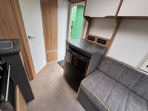 Bailey Discovery D4-2 AWAITING PREPARATION 5