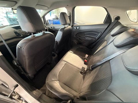 Ford Ecosport 1.0T EcoBoost Titanium 2WD Euro 5 (s/s) 5dr 24