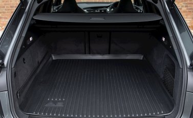 Audi RS6 Avant Performance 31