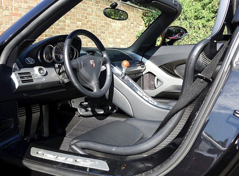 Porsche Carrera GT 6