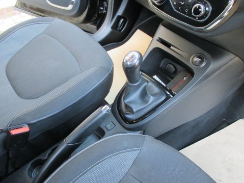 Renault Captur 0.9 TCe ENERGY Dynamique Nav Euro 6 (s/s) 5dr 40