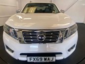 Nissan Navara 2.3 Navara Tekna dCi Auto 4WD 5dr 7