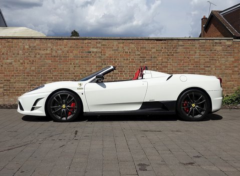 Ferrari 430 Scuderia Spider 16M 25