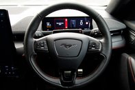 Ford Mustang Mach-E BASE 16
