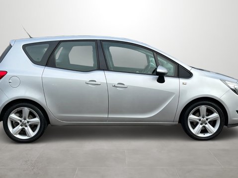 Vauxhall Meriva 1.4i 16V Exclusiv 5dr 10