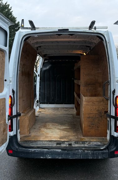 Renault Master 35 L3H3 LONG WHEEL BASE - REVERSE CAMERA - NEW MOT - FULL SERVICE HISTORY 