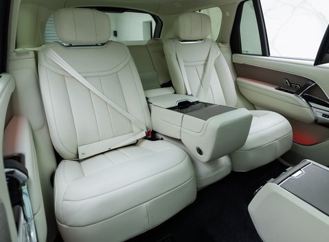 Land Rover Range Rover P460e Autobiography LWB 12