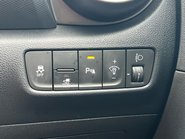 Hyundai KONA PREMIUM 35