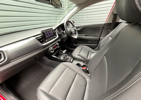 Kia Stonic 1.0 T-GDi ‘3’ ISG MHEV DCT 11