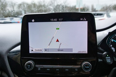 Ford Fiesta TITANIUM 24