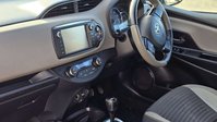 Toyota Yaris 1.5 VVT-h Design Hatchback 5dr Petrol Hybrid E-CVT Euro 6 (101 ps) 16