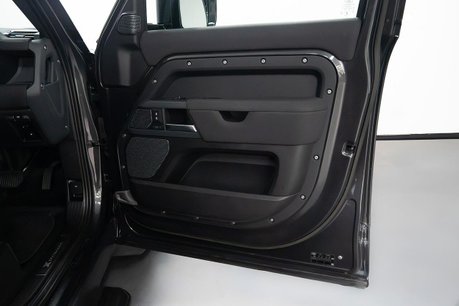 Land Rover Defender 2.0 P400e 15.4kWh X-Dynamic HSE SUV 5dr Petrol Plug-in Hybrid Auto 4WD Euro 17