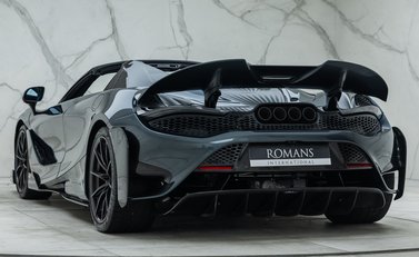 McLaren 765LT Spider 14