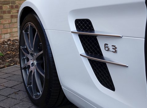 Mercedes-Benz SLS AMG 20