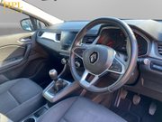 Renault Captur 1.0 TCe Iconic SUV 5dr Petrol Manual Euro 6 (s/s) (100 ps) 12