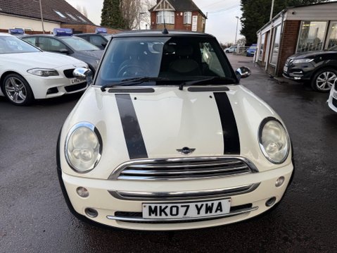 Mini Convertible 1.6 Cooper Euro 3 2dr 4