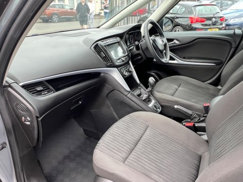 Vauxhall Zafira 1.4i Turbo Design Euro 6 5dr 22
