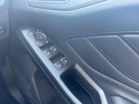 Ford Focus TITANIUM X 23