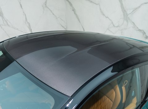 Aston Martin DB12 V8 28