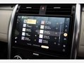 Land Rover Discovery 3.0 Discovery R-Dynamic SE D MHEV Auto 4WD 5dr 19