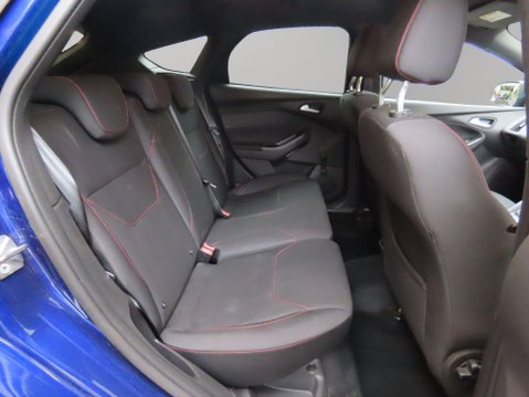 Ford Focus 1.0T EcoBoost ST-Line Euro 6 (s/s) 5dr 16