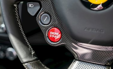 Ferrari California T 19