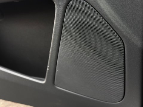 Volvo XC60 2.0 D4 R-Design Lux Nav Euro 6 (s/s) 5dr 72