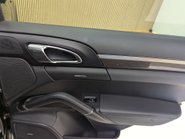 Porsche Cayenne 4.8 Cayenne V8 T Tiptronic S 4WD 5dr 50
