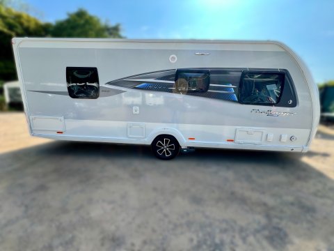 Swift Challenger Exclusive 560 SE 5