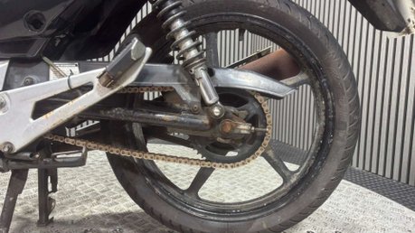Yamaha YBR 125 2013 28K COMMUTER LEARNER BIKE SPARES OR REPAIR 125CC 25