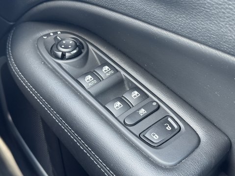 Jeep Compass 1.4 Multiair 140 Night Eagle 5dr [2WD] 32